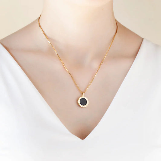 OCEAN BLACK CHIP NECKLACE