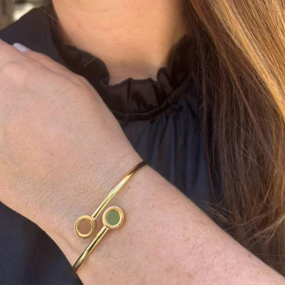 OCEAN OLIVE GREEN AND NUTSHELL CHIPS BANGLE